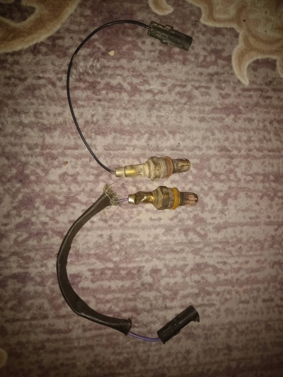 اخوان هاي الاغراض مال فكتوره ومال استرا حساس قزوز عدد اثنين مال حجم 16 وعندي اي بي اس هم حجم 16 يرهم على فيكترا او استرا للبيع اي واحد يريد يتصل ويستفسر عنواني تلعفر *********** *********** مال قصه هذول الاغراض
