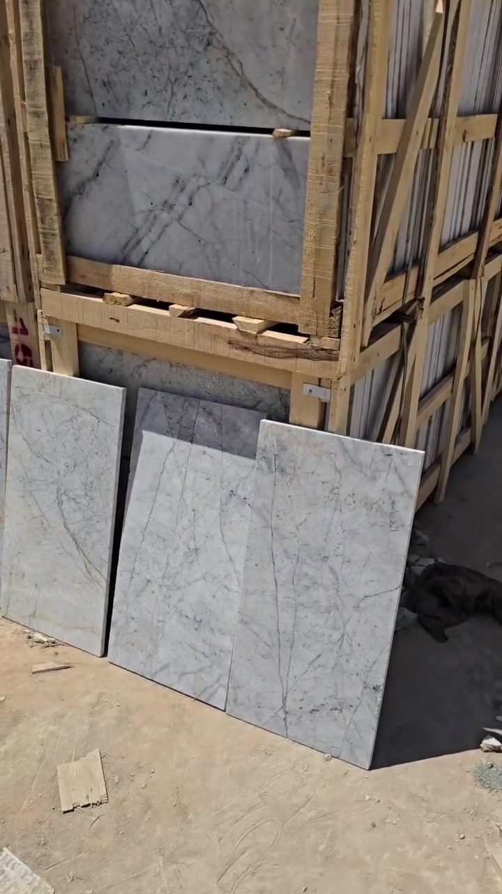 يالله 
مرمر نيريز ابيض دمار رصاصي نوع إيراني 🇮🇷
30×60 سمك 18مل سعر متر مربع ب١٣.٥٠٠ الف 💣
يوجد بايات مرمر كل نوعيات 💯
زاكروس للرخام الطبيعي. 
مستعدون لتجهيز المشاريع السكنية واصحاب المحلات 💥

مكان المخزن كربلاء يوجد خدمه توصيل جميع محافظات 💫

***********📞واتساب 
***********📞واتساب
