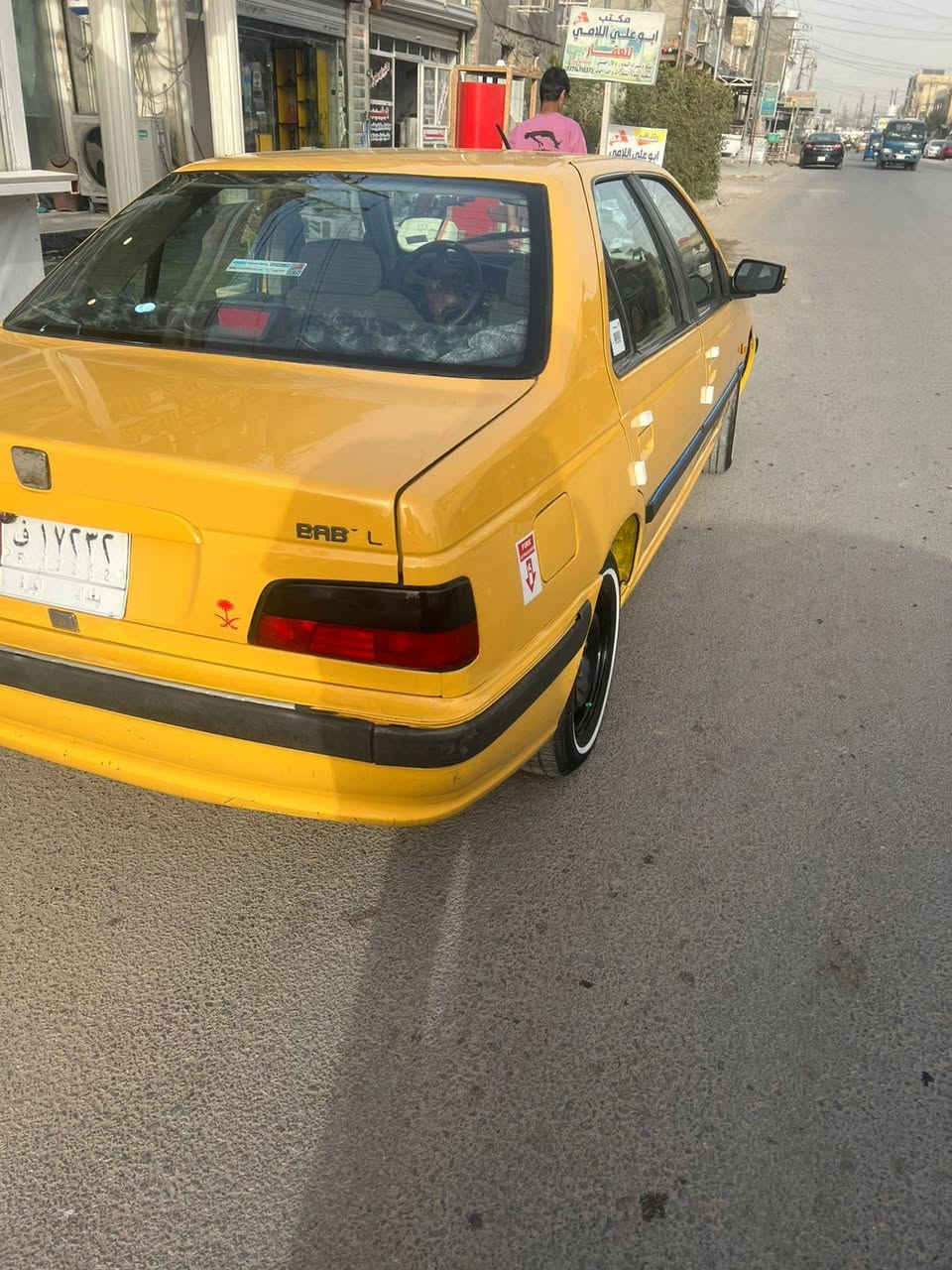 السلام وعليكم بيجو بارص 15 كير محرك جدد تبريد ثلج صدر جديد تخم تاير باتري شاشه كامره غرفتهه تخبل سياره نضيفه كلش مكفوله من الصربه ولصبغ فقط بارد قليل يم لمازده لباقي كفاله سياره حلوه السعر 44وبيهه مجال  مكاني بغداد زعفرانيه ***********
