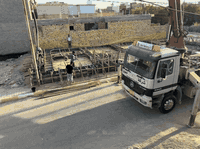 عرض الهيكل  240 الف للمتر الواحد 🧱 
مواصفات بناء بأعلى المعايير :

⭕️ فرش الأرض بطبقة سبيس وحدلها لضمان استقرار التربة
بعد التأكد من رصانه الأرض
⭕️ فرش نايلون زراعي ثقيل لحماية الأساسات

⭕️ تنفيذ مجاري داخل الرفت بمواد عالية الجودة امل الشريف او البركة حسب اختيار الزبون 

⭕️ تسليح الرفت بحديد F.F او روهينه مفحوص مختبريًا وفقًا لمواصفات دقيقة

⭕️ صب الرفت باستخدام كونكريت من نوع 35C لضمان قوة ومتانة الخرسانة

⭕️ إعداد بادلو بارتفاع 10 سم لتعزيز الأساسات

⭕️ بناء الجدران باستخدام طابوق الشارقة مع رمل مفحوص مختبريًا   تحت إشراف كادر مهني مختص

⭕️ تنفيذ شبكة أنابيب للسبالت والساحبات لضمان التهوية الحديثة

⭕️ تركيب فريمات حديد للأبواب والشبابيك لضمان المتانة والجودة

⭕️ ارتفاع السقف الأول 3.30 م حيث يكون ارتفاع الطابوق 3 متر ورباط كونكريت 30 سم لكل جدران الطابق وارتفاع بقية الطوابق 3.10 م 

⭕️ صب السقف الأول بخباطة مركزية بمواصفات متقدمة
بأستخدام كونكريت C35 لضمان قوة ومتانة السقف

⭕️ تأسيس كهرباء بوري مد انابيب داخل الجدران

⭕️ تأسيس ماء 

⭕️ هذه المواصفات تشمل كل طابق من البناء لضمان أفضل جودة وأعلى معايير.

ــــــــــــــــــــــــــــــــــــــــــــــ

 لتصميم وتنفيذ منزلك  تواصل معنا الان 

الاتصال على الهاتف 
***********

 او زيارتنا في مقر المكتب مكتب التراث الكائن
في العروبة مقابل اللجان الطبية شارع سيد مكي
