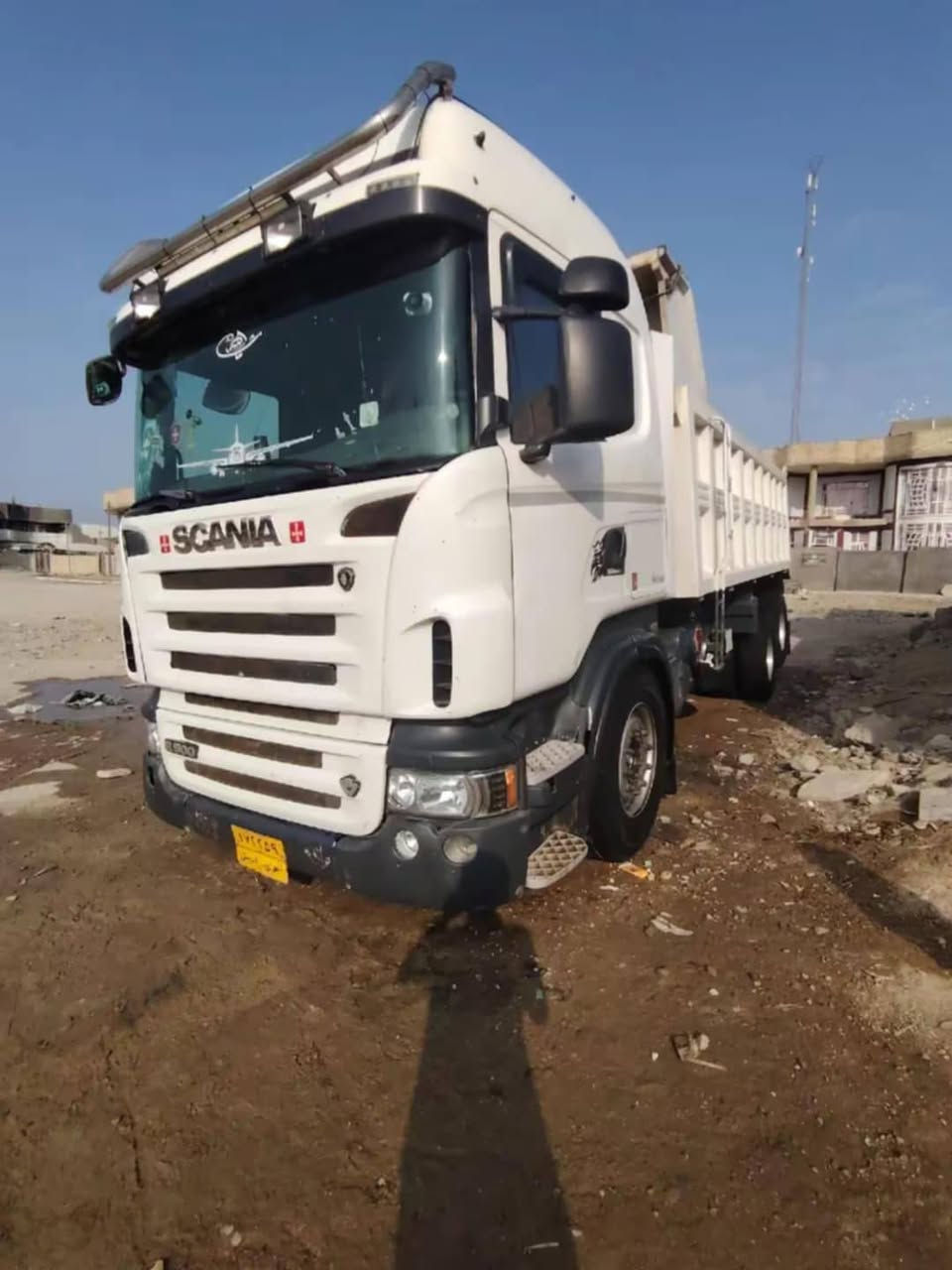 السلام عليكم اسكانية موديل 9 مكفولة كفالة عامة مكينة 8  خمسمية ***********
