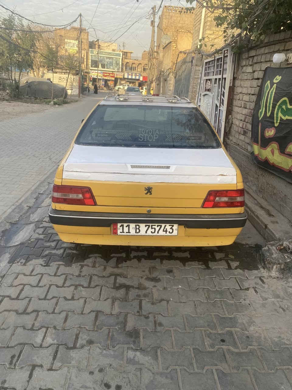 السلام عليكم بيجو لميس للبيع او مراوس ب بيوايدي  وانطي فرق مديل12  رقم بغداد  باسمي ثاني يوم احولك السياره بيهه سيبايه حيدر سحاره وتخم تارات جديد ما صارله شهر السياره بيه خيط بخار هستوه قليل كلش نقصهه بس صدر امامي 
 الياره ما بيه ضربه بيه ضخه ب جاملغ امامي ورجع بارد فقط 
التبريد شغال السياره كمال شغل واطلع  *********** ما متواجد بالفيس اتصل وادللل
