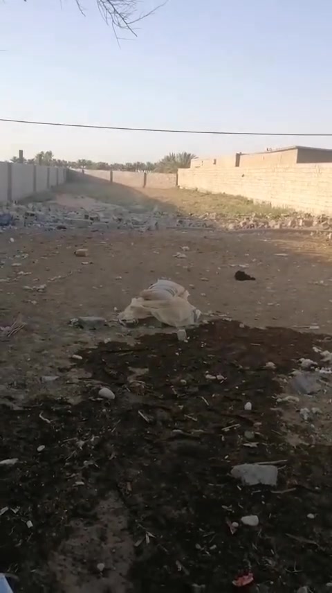 السلام عليكم قطعة مساحة1000 الواجهية 15 نزال 66 المكان الشاعورة السدة شارع البديرات السعر 35  ***********
