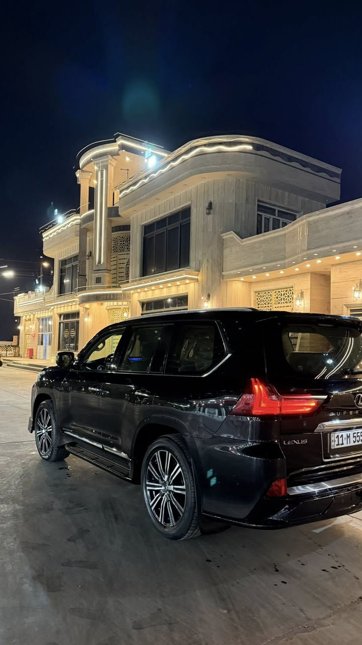 سلام عليكم
لكزز 2018  Lexus lx570 للبيع 
فووول مواصفات 1/1
سيارة مغلفة بل كامل ppf مكفولة كفالة عامة
رقم بغداد انكليزي 
فتحة
بصمة
تشغيل عن بعد جنطة كهرباء
سايد بريك بصمة
كشنات جلد كهرباء ميموري
تدفئة تبريد بالكشنات
اربع كامرات
رادارات
داتا شو
جكات
حساسات
٣ شاشات
محرك 5700
وبعد مواصفات الكزس معروفة
للاستفسار الاتصال على الرقم
‭0784 339 2265
