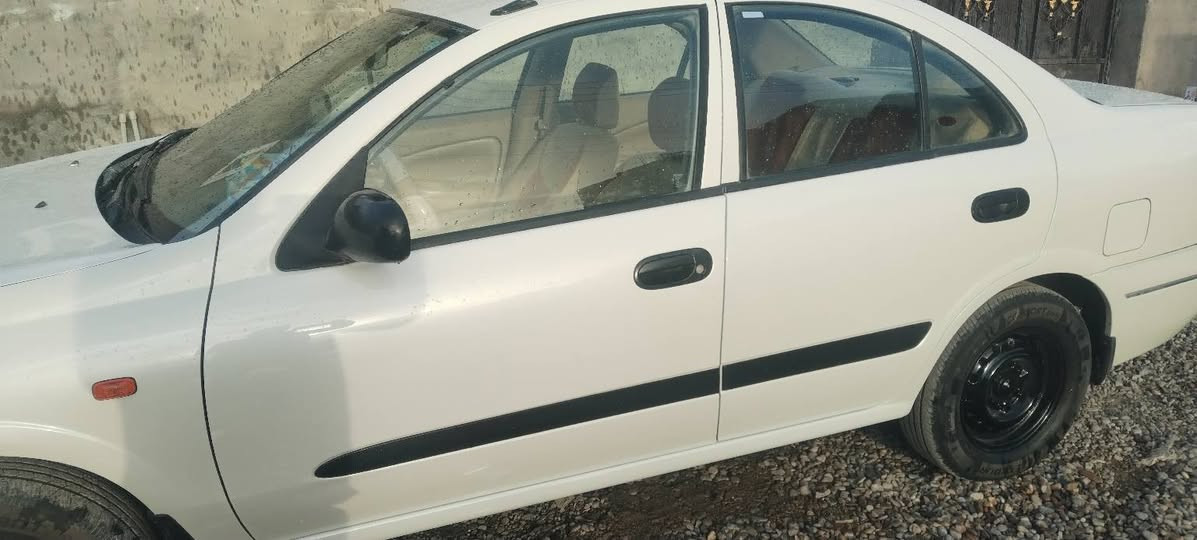 السلام عليكم. سياره نيسان سني ٢٠٠٩ ياباني اصلي بأسمي شرط التحويل رقم سليمانيه   كير محرك شرط بيه قطعه صبغ بنيد فقط المكان تكريت السعر ١١٠ رقم التليفون ***********
