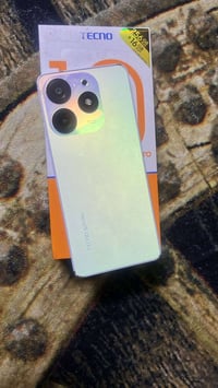 تكنو سبارك 10 برو • ٢٥٦ جيجا • شخط بالظهر