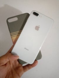 آيفون ٨ بلس • ٢٥٦ • بطارية ٨٣٪