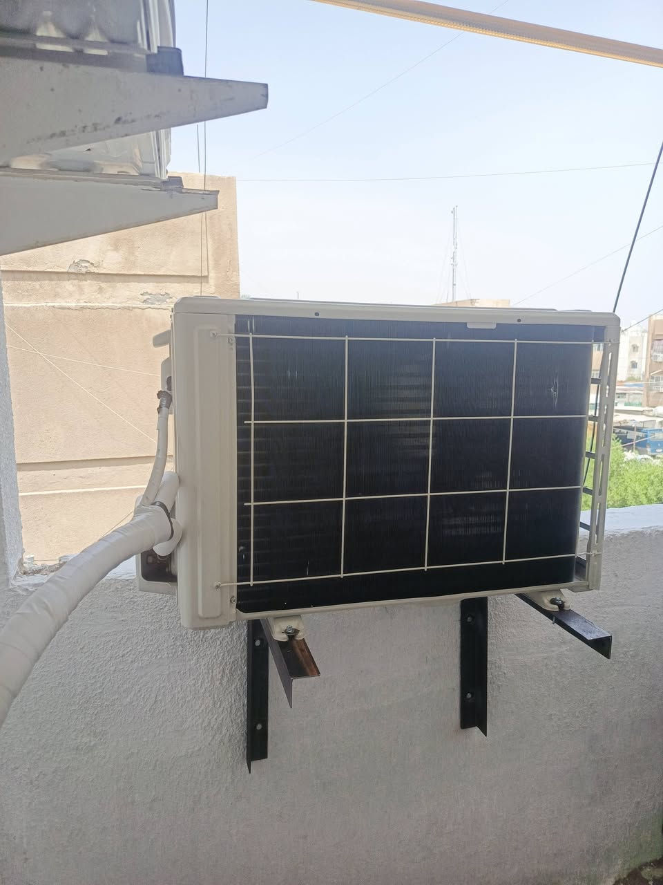 جانب من اعمالنا 

1- تنصيب سبلت جداري واحد طن غاز ٤١٠ نوع ميديا في مجمع حطين 

2- تنصيب سبلت جداري 2 طن غاز ٤١٠ نوع TCL انفيرتر برو في حي العطاء 

3- تنصيب سبلت جداري طن ونصف غاز ٤١٠ نوع جبسون انفيرتر نضام بوكس دفن في الحصوه 

4-تنصيب سبلت كنتوري ٣ طن غاز ٤١٠ نوع جبسون في الحصوه

5- تنصيب سبلت جداري ٢ طن غاز ٢٢ نوع المتين مستخدم في مجمع حطين 

6- تنصيب سبلت جداري 2 طن غاز ٢٢ نوع هايسنس في شارع ياحسين مستخدم 

7- تنصيب سبلت كنتوري ٣ طن دبل فان غاز ٤١٠ نوع كري في الحصوه 

ورشه سيف حكيم لصيانه وتنصيب وأدامة كافه اجهزة التبريد 
***********
***********
