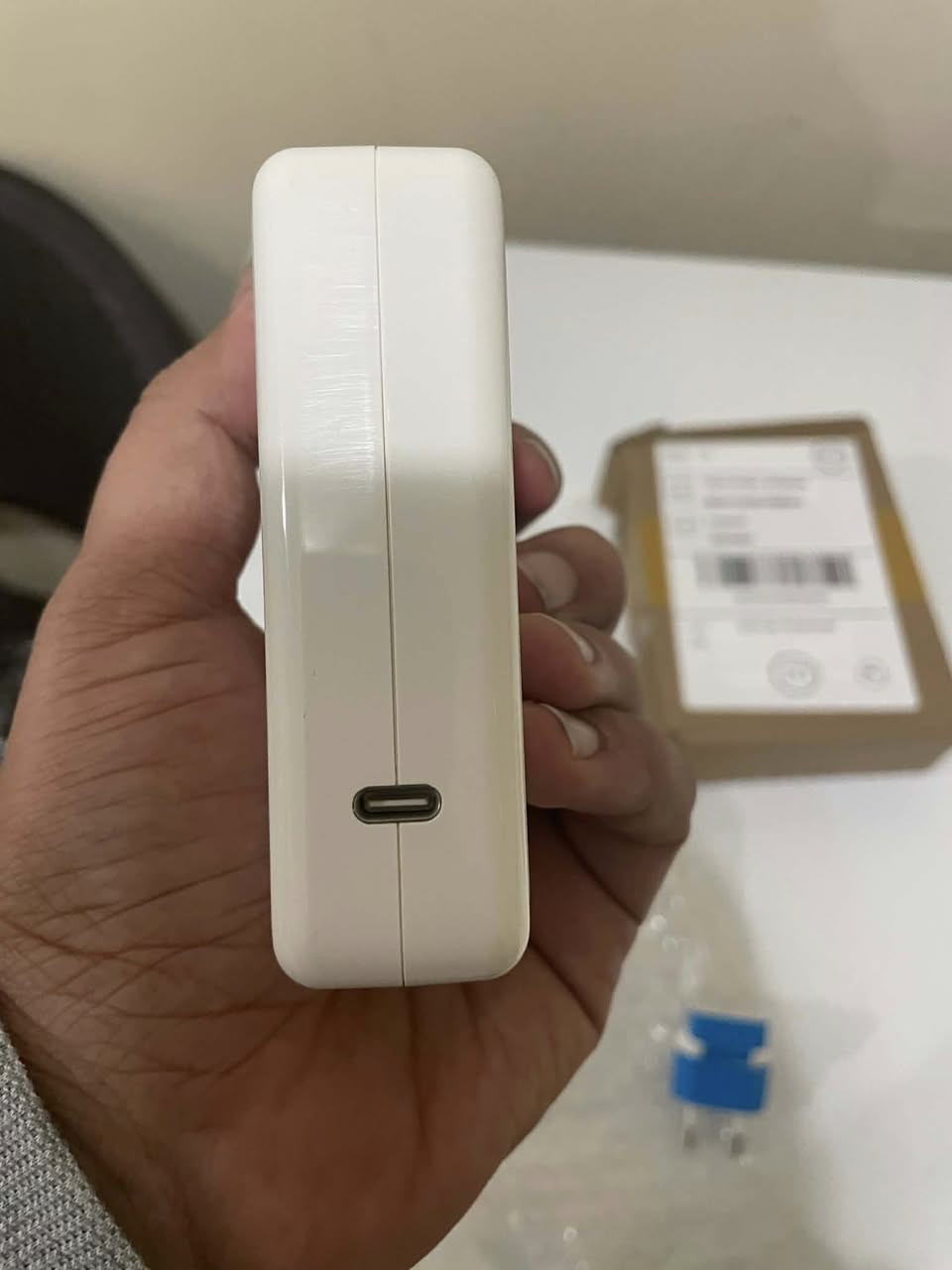 شاحنة جديدة لوك كبس امزون مع كيبل  ١٤٠ واط منفذ تايب c تفاصيل موضحة بل صور على اول تم 20 الف شامل التوصيل


**إذا كنت صاحب هذا الإعلان وتريد حذفه لأي سبب، رجاءا أرسل رسالة إلى الدعم الفني**