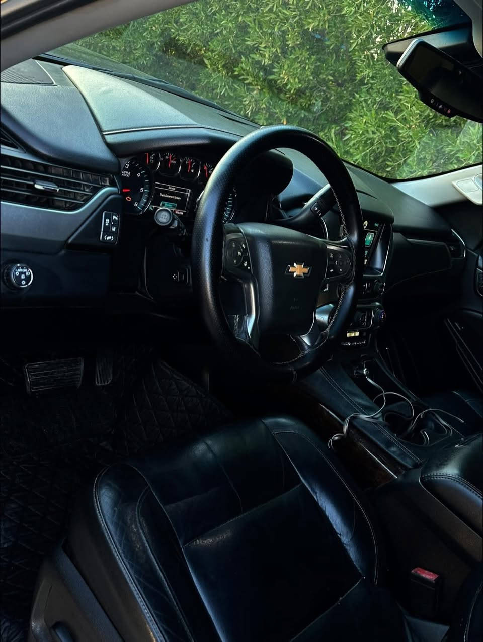 تاهو للبيع موديل 16 (lt1)
رقم بغداد فول مواصفات عده لفتحه

فول لباقي بصمه رادرات  قاصه كشنات امامي خلفي كهرباء ستيرن كهرباء حساسات جنطه لمس تشغيل عن بعد بيه هواي فول للاخير بيه بابا خلف السايق تبديل

فقط كفاله جديده سياره بأسمي تحويل شوكت ميعجبك 

سياره جاهزه ومسوي عليه ادامه كامله من بلك نوزل فيت بم

حداديه كامله سعره 330 اي ستفسار هذا رقمي ‭0772 587 3393‬
