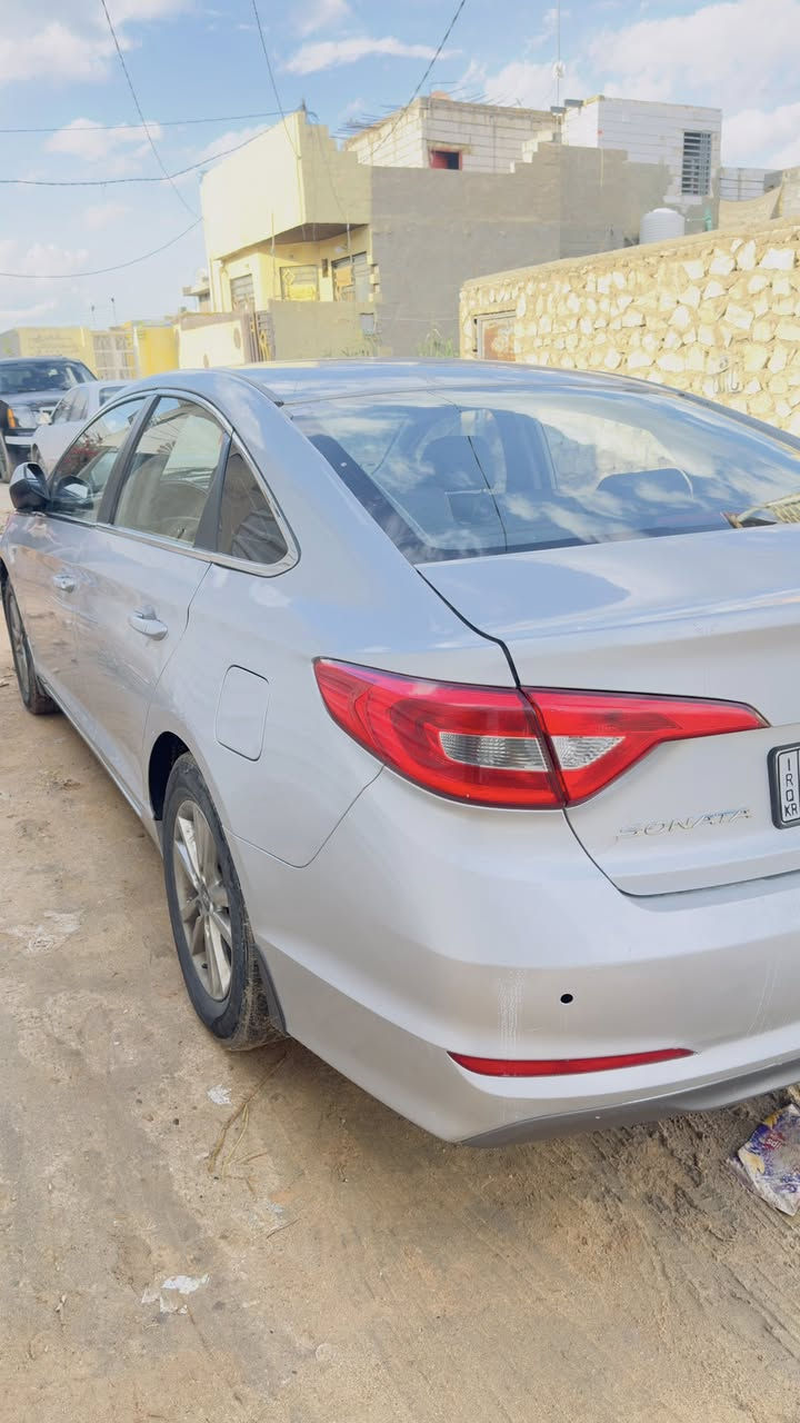 سلام عليكم سوناتا2017 غاز خط واحد دخول جديد  كصه جنطه اليوم كملت ارقام وسنويه انكليزي على الشاصي اربيل مكانها نجف سعر 54 وبيها محال للشراي للاتصال***********
