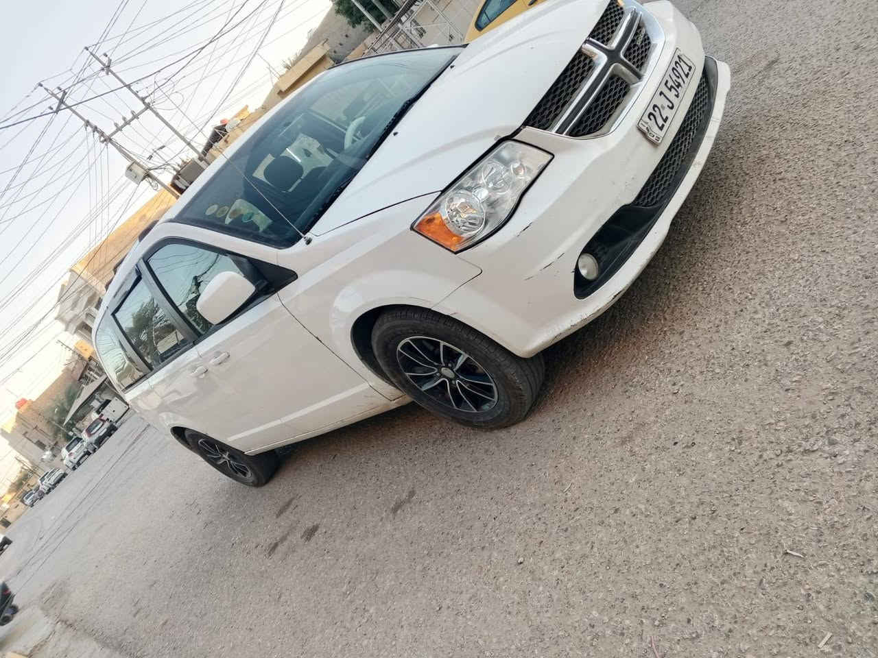 السلام عليكم دوج كرفان موديل 2018 مكينه 6سلندر كفاله عامه معده جوملغ وبنيد بدون دواخل شاشه كامره خلفيه سبعة 7 راكب تبريد 3قطع حداديه خلفي امامي جديده كهربائية فول شغال تخم تاير تريد تحويل تريد وكاله سعر 157 العنوان كربلاء ***********
