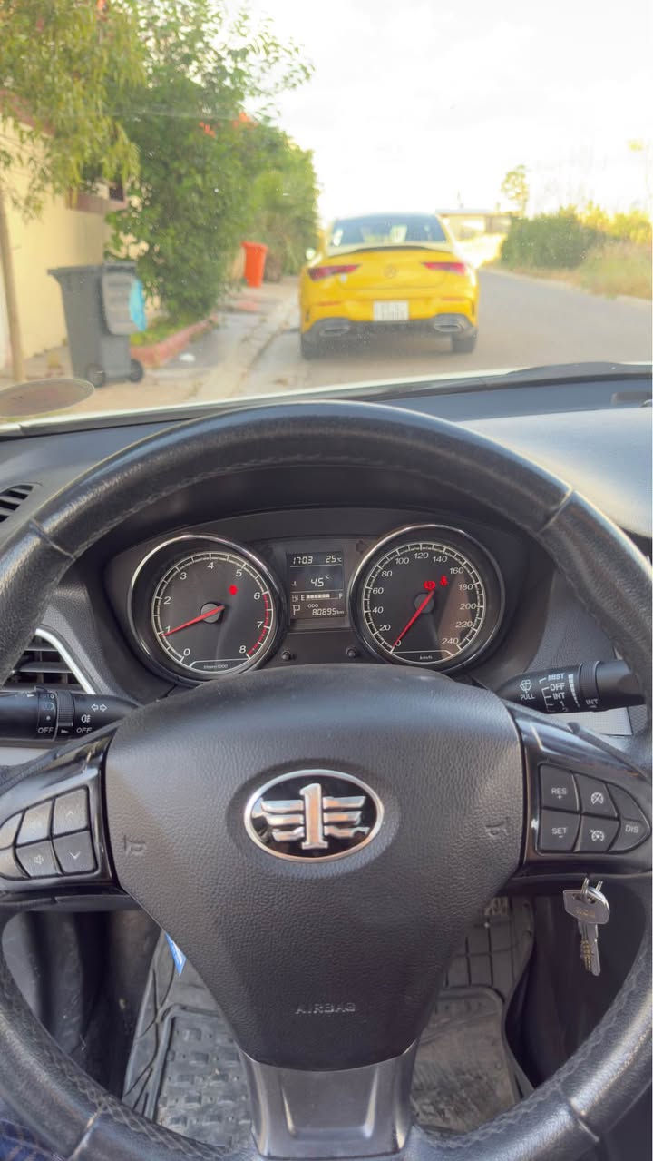 2018 FAW Besturn B30 · Sedan · Driven 82,000 miles

مۆدێل: 2018

ماوەی رۆیشتن: 82,000km

مەکینە: 4 پستۆنی 1.6L تەنەفوس تەبیعی

ڕەنگ: سپی

مواسەفات: کامیرە بەگ، سلاید، حاسە پێش و پشت، 4 جام کارەبا، شاشە، ئاوێنە کارەبایی

بۆیاخ: کلین

ژمارە هەولێر 

بۆ زانیاری زیاتر چات بنێرە لێرە یان لە واتساپ *********** أربيل, العراق
