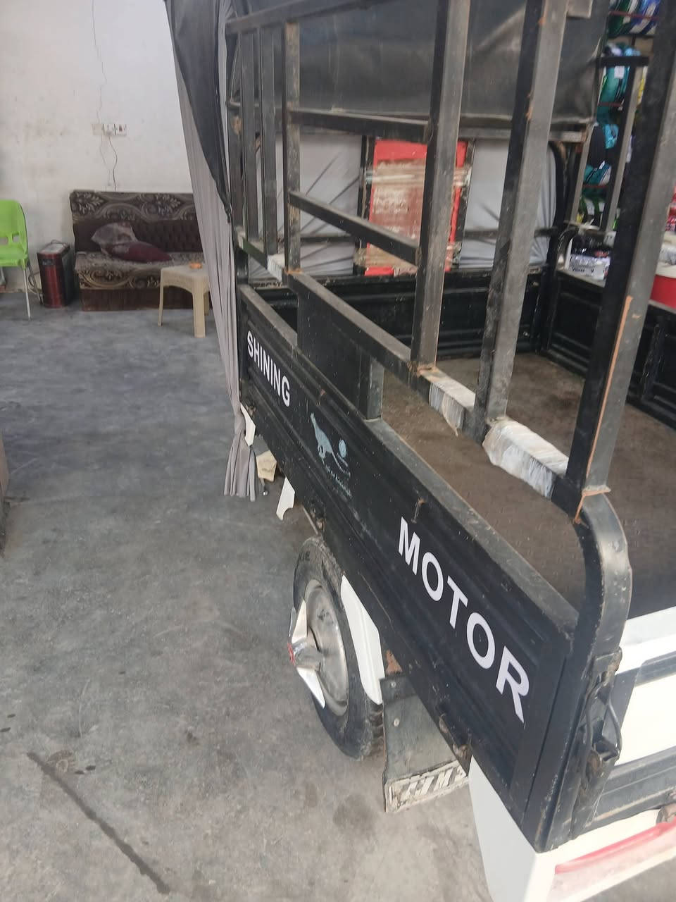 ستوت للبيع موديل 23 اوراق وصولي كامله بدون اي عطل كله شغال
***********
