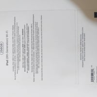 آيباد • الجيل ٩ • نظيف ١٠٠٪