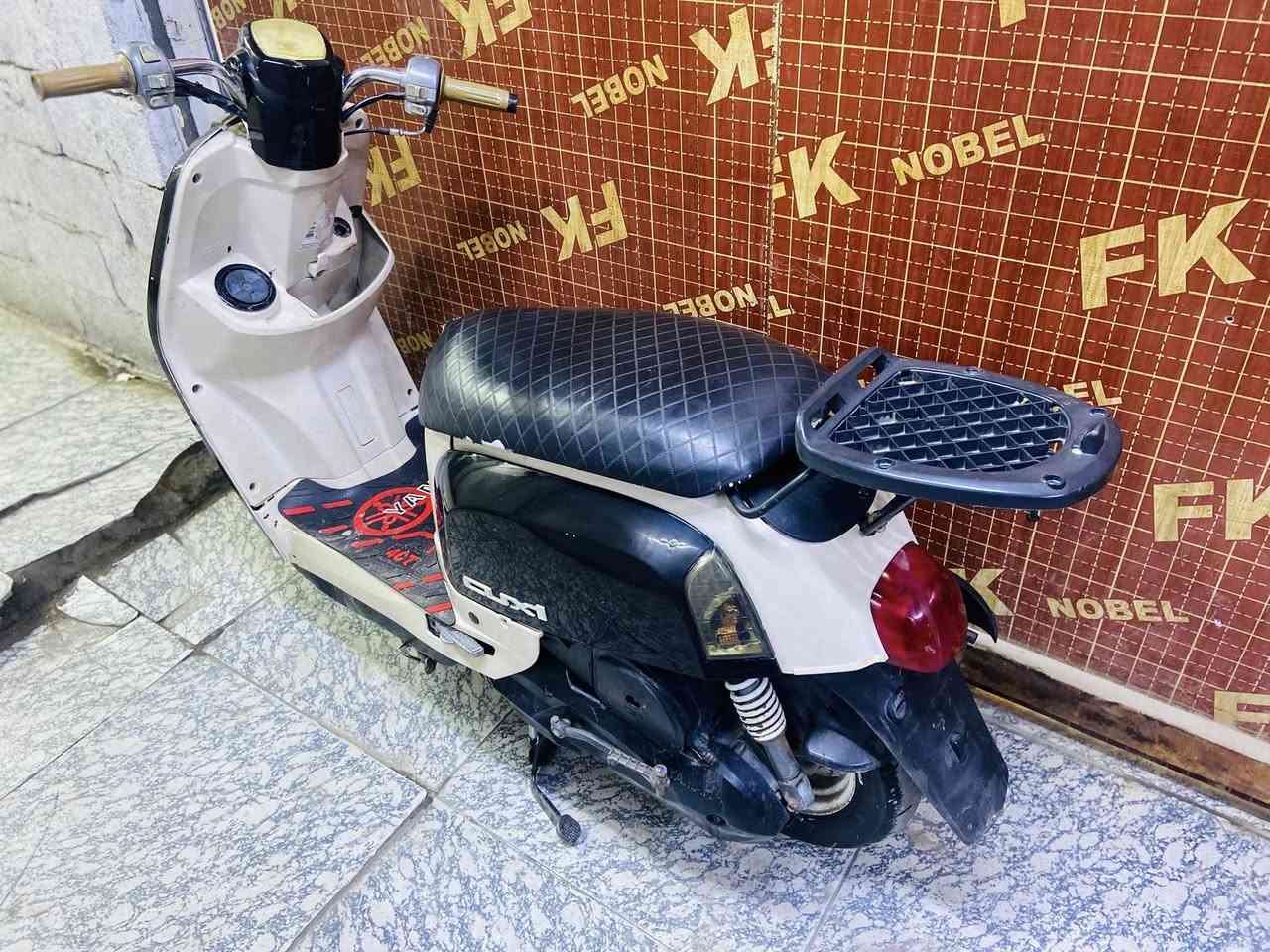 السلام عليك شباب دراجة بوليس للبيع شغالة نقرأ نظيفة وكيلة كفرات اصلية وكان بغداد البياع سعر 450 الرقم￼***********
