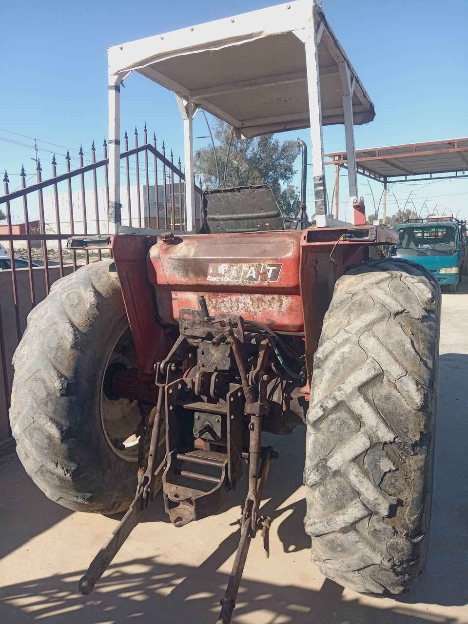 السلام عليكم 
للبيع للبيع 
تنكتر فيئات 780
موديل 82
رقم نينوى 
گير اكسل محرك شرط 
لاصرف ولابخار 
لاخياس ولا لحيم 
اتصل
*********** 
مكاني الحويجه
