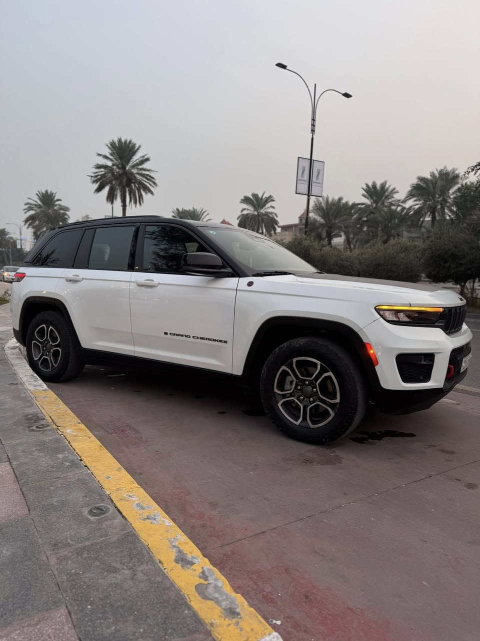 جيب ترايل هوك 2022 للبيع رقم بغداد
وارد أمريكي ماشيه حاليا 36 الف ميل
مواصفات 
تدفئه تبريد الكشنات 
رادار امامي جانبي 
تحديد مسار نقطه عمياء 
حساسات خلفيه 
توقف ذاتي 
اوتو ستوب 
خزن ميموري ثلاث وضعيات 
جكات وست وضعيات صخور وجليد ورمال ووحل 
فور ويل درايف 
مرايات شفط 
جنطه شفط 
بردات تضليل ابلاد 
كشنات جلد 
ثلاث كامرات إماميه واحده وخلفيه اثنان 
واحده ويه البك والثانيه بالمرايه الخلفيه 
بانوراما 
كير ماوس 8 نمر 
ستيرن كهربائي 
أناره داخليه ثلجي 
سايد بريك دكمه 
شاشه كبيره 
ابل كار بلي 
شحن وايرلس 
تبديل فقط چاملغ وبند
السعر 34.000$ 
الرقم ***********
