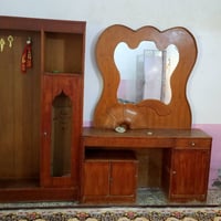 زاويه • ميز تواليت • كومديات