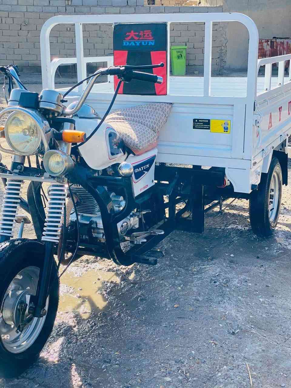 السلام عليكم متااح  للبيع
مديل 23طالعه بل24 ستوته نضيفه وخير منالله 
سعر 2و500وبيهاا مجال رجااءا المووشراي  لا يتعبني 
مكاني كرمه بني سعيد ***********
