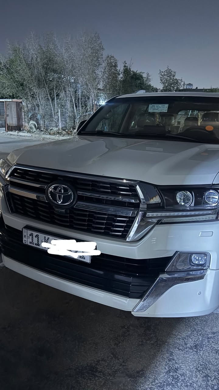 السلام عليكم لاندكروز 2021 GxR ساز  فول موصفات مكفوله كفاله عامه رقم بغداد مكانها بغداد سياره ماشيه 77 حقيقي للبيع او مراوس تاهو 
***********
