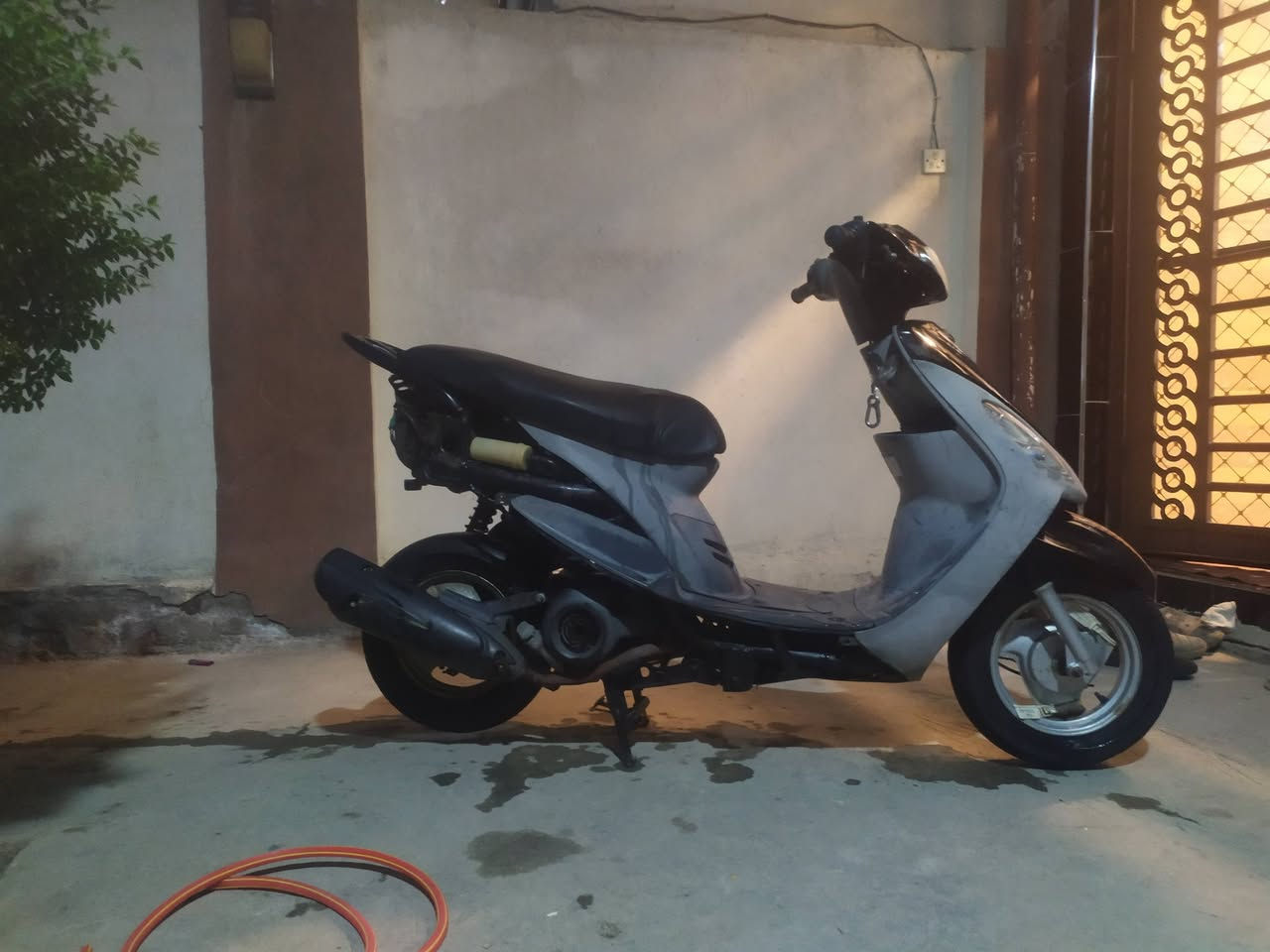 السلام عليكم دراجه للبيع منغولي مامفتوحة غراضها كاملة مكاني حلة مركز مدينه ***********
