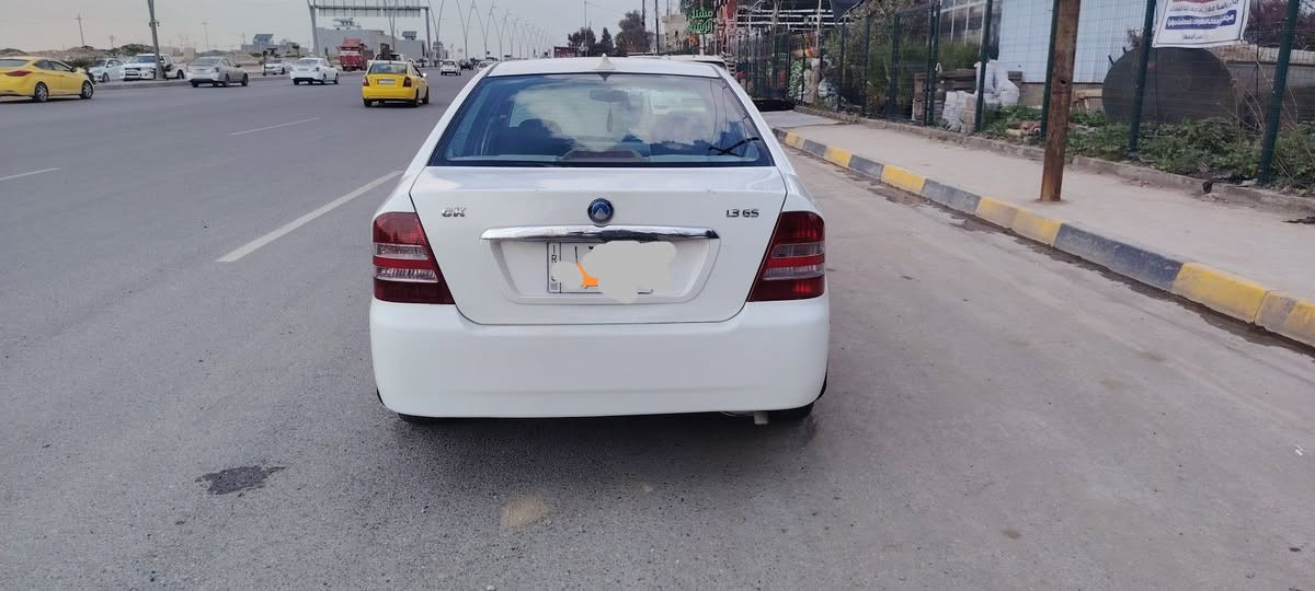 السلام عليكم ورحمة الله وبركاته
رمضان كريم عالجميع
للبيع CK خصوصي ابيض
موديل 2013 كصه جديده
مكينة بشرط
كير بشرط
تبريد + تدفئه بشرط
طخم خلفي ولا أمامي نضيف
جاملغ امام السايق صبغ فقط
بيها مكانين تقليم كارت
سنويه 2018 ساقطه
السعر 54 $ ورقة  بيها مجال بسيط
مكان السياره موصل الايسر حي المثنى
 الاتصال  ***********
