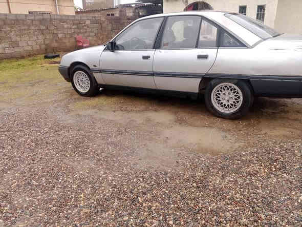 السلام عليكم مكلف بلنشر اوبل اوميكا للبيع موديل 89حجم20 كير محرك شرط تايرات جدد كابون بانزين كهربائيات كلهه شغاله شرط بدون صبغ وخياس سياره بلادي شرط وكاله تحويل السعر 27وبيهه مجال ***********
