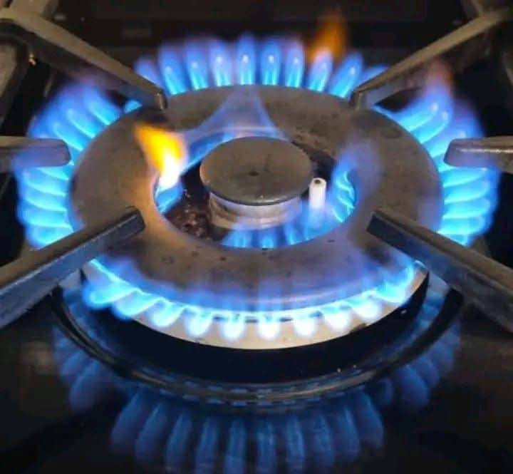 السلام عليكم تصليح كافة انواع الطباخات صيانة موقعية داخل الموصل قطع غيار اصلية للاستفسار الاتصال على الرقم او واتس اب ***********
