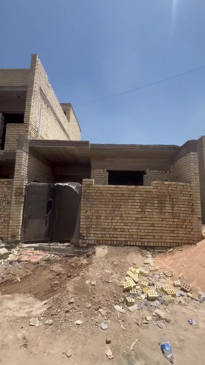 سلام عليكم
هيكل للبيع مجمع السلطان الاول  
100 متر ٦.٢٥*١٦
فرع ١٢ شارع المدارس 
مدفوعه الخدمات +موافقات 
قرار اول تحويل مباشر بسمي 
***********
***********

