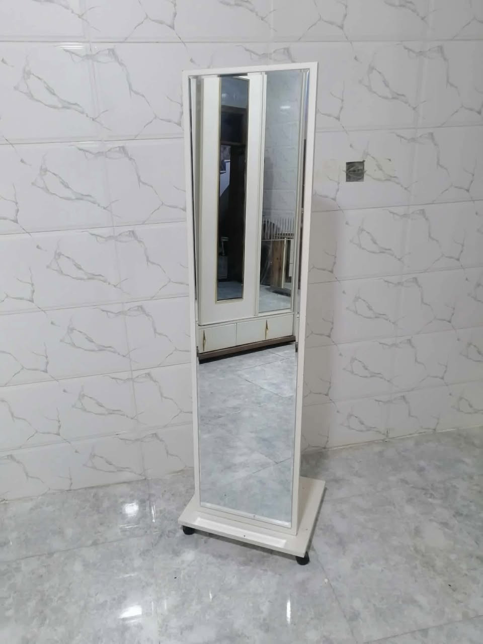 غرفة 9 قطع نظافة 100/100 سعرها 750 الشراي يجي خاص


**إذا كنت صاحب هذا الإعلان وتريد حذفه لأي سبب، رجاءا أرسل رسالة إلى الدعم الفني**