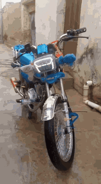 سلام عليكم ورحمة الله وبركاته
تايكر موديل 25 للبيع 
السعر 775وبي مجال حك الجيه 
المكان منصوريه الجبل 
الموشراي ليكسر بسعرهة 
***********
