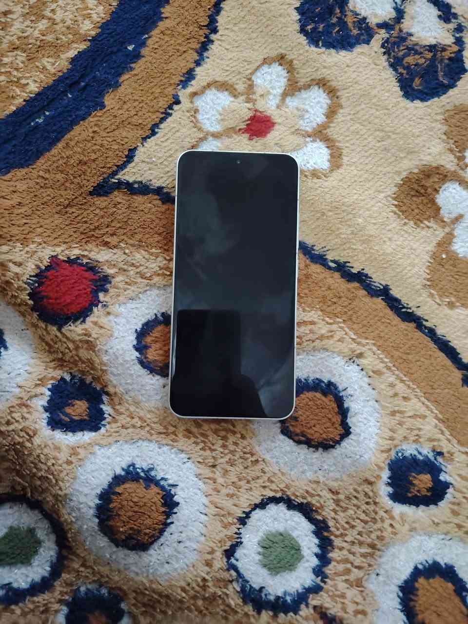 السلام عليكم جهاز شاومي 15 مني جديد جداا للبيع مستعجل ويا شاحنه اصليه 90وات و4 كفرات كارتون ضايعه السعر قفل 550  وماكو هيج سعر ذ 512 بطاريه 98/ عنوان حله قرب جامعه بابل ***********
