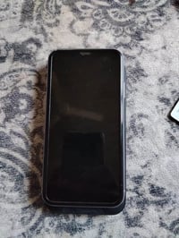 ايفون11عادي كله بلادي مامبدل بي شي شاشه شخط مابيه شركه ضهر كذالك بطاري...