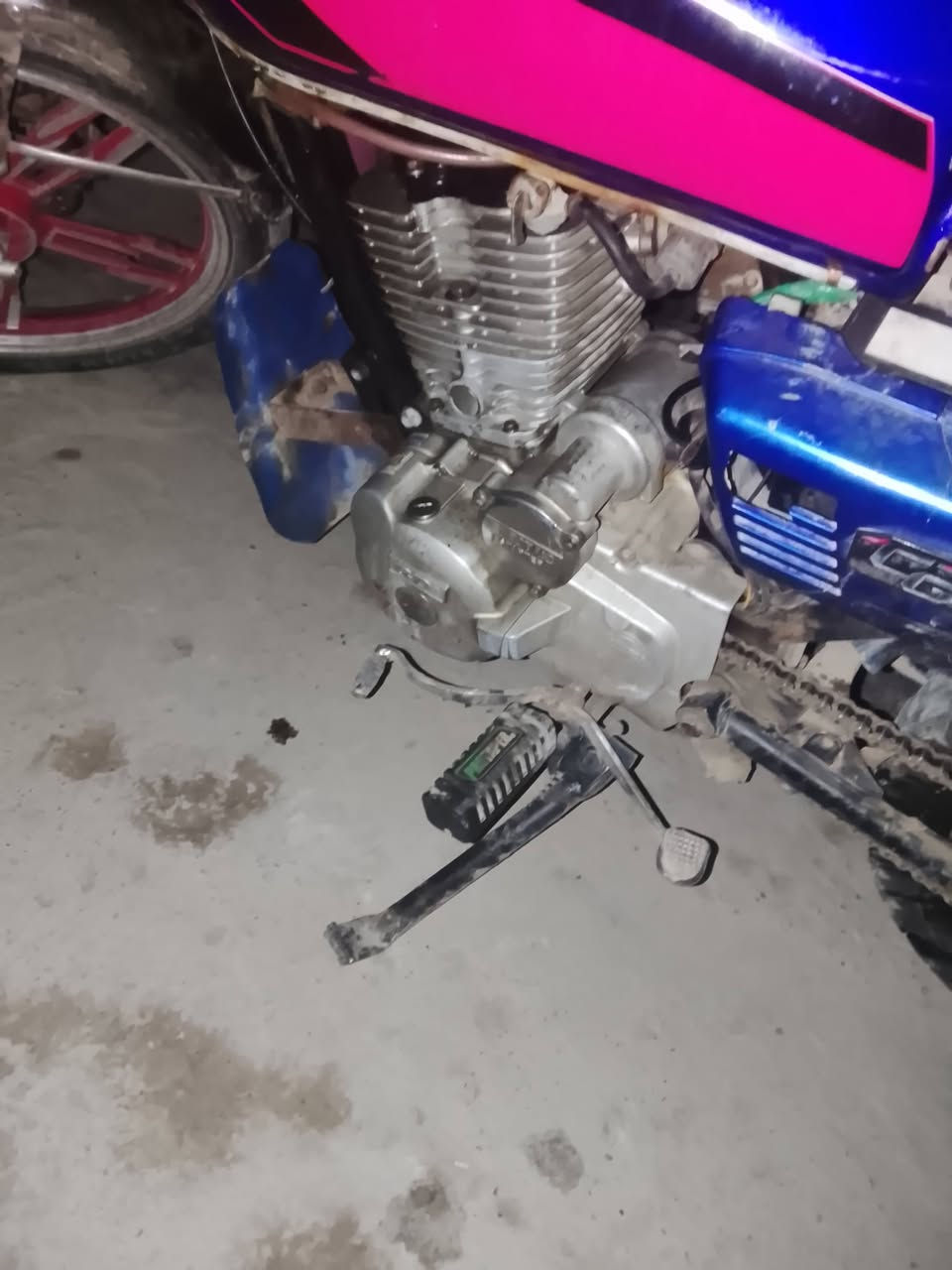 أيراني ٢٠٢١محرك سيڨان للبيع يرادله بعض الترتيبات ***********قير متواجد عل مواقع
