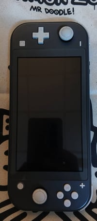 نينتندو سويتس لايت مهكر قطعة نظامين اونلاين و اوفلاين  مع ذاكرة 128 كي...