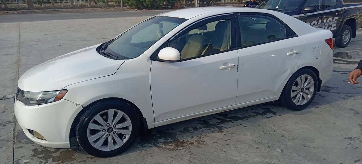 السلام عليكم
كيا فورتي 2010
مكينه 2000دوش
رقم بغداد دولي بأسمي
سنويه ل 2028
حادث بإمريكا جاملغين وبنيد بدون دواخل
مكاني بابل
السعر 103 وبيها مجال 
السياره شرط التحويل
رقم الهاتف ***********
