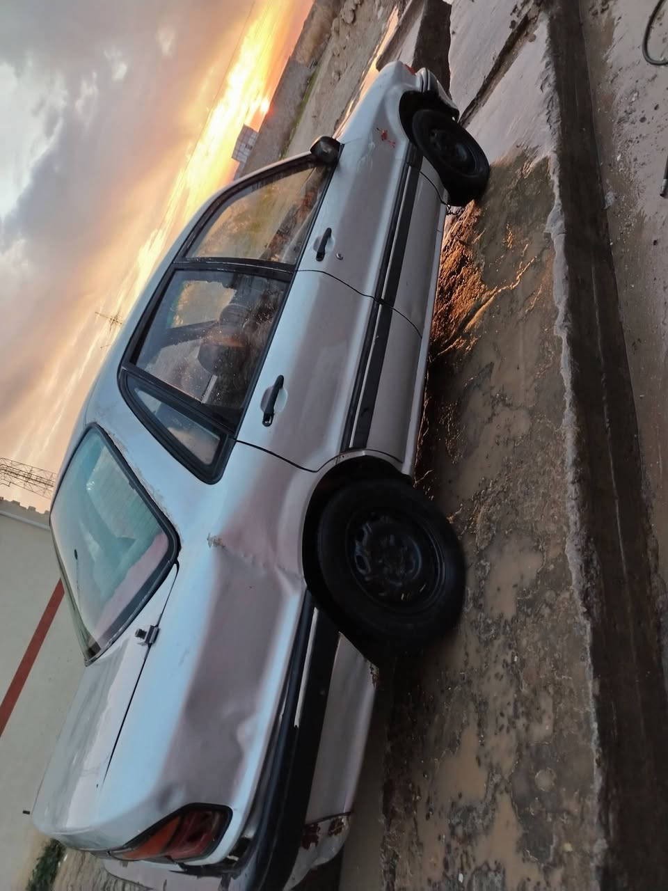 للبيع كلها شرط كير مكينه بس ماندل راعيها السعر 9ورقات وبيها مجال ***********
