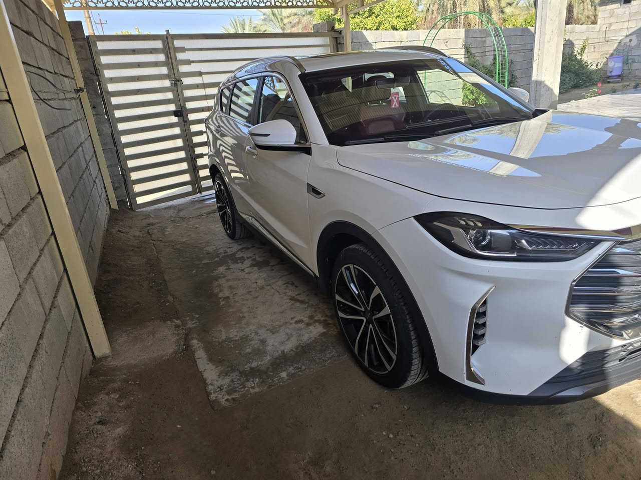 جيتور x70p 2023
لون ابيض رقم اربيل دولي 
ماشيه ١٣٨ الف
محرك مبدل بالشركه 
ماشي عليه ٢٠٠٠ كيلو بس
ب١٧٠ $
***********
مكاني صلاح الدين بلد
