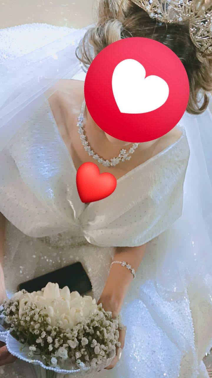 مرحبا عندي بدلة عرس اخذتها ب 150 الف بيضة سادة وبيها بس كرستال وحابة ابيعها ب100 وبيها مجال الله شاهد نظيفة هي وملحقاتها معاصمها وتاجها 🥹❤
واكدر اصورها للي تريد تستفسر واجيبها اني بنفسي للشراية ❤


**إذا كنت صاحب هذا الإعلان وتريد حذفه لأي سبب، رجاءا أرسل رسالة إلى الدعم الفني**