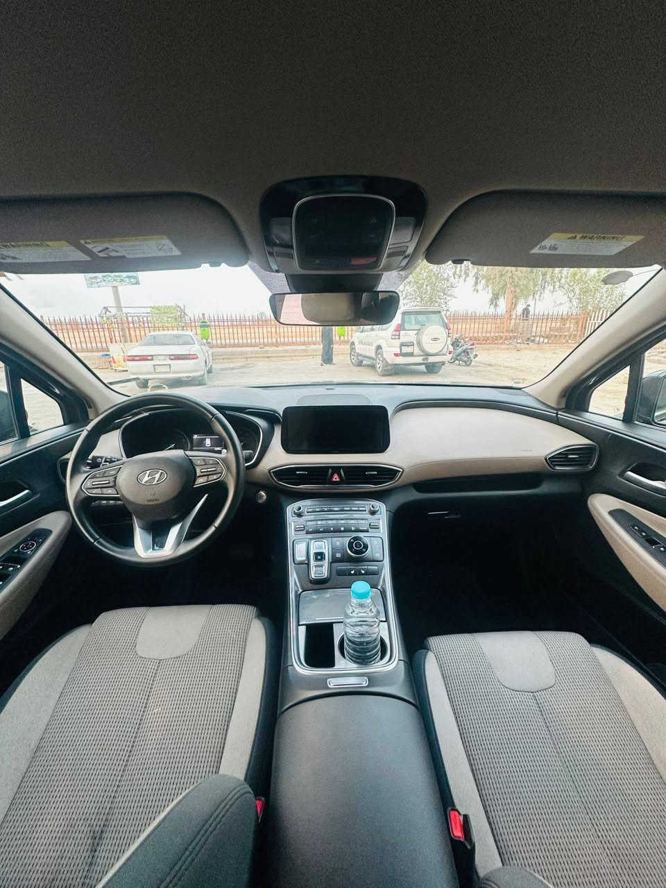 السلام عليكم سنتافي وارد امريكي موديل 23 سياره كفاله عامه ما عدا شاملق معدل ومرشوش سياره جديده بالكرتون ماشيه 28 السعر 210 وبيها مجال للشراي مكان السياره البصره قرنه هاتف ***********
