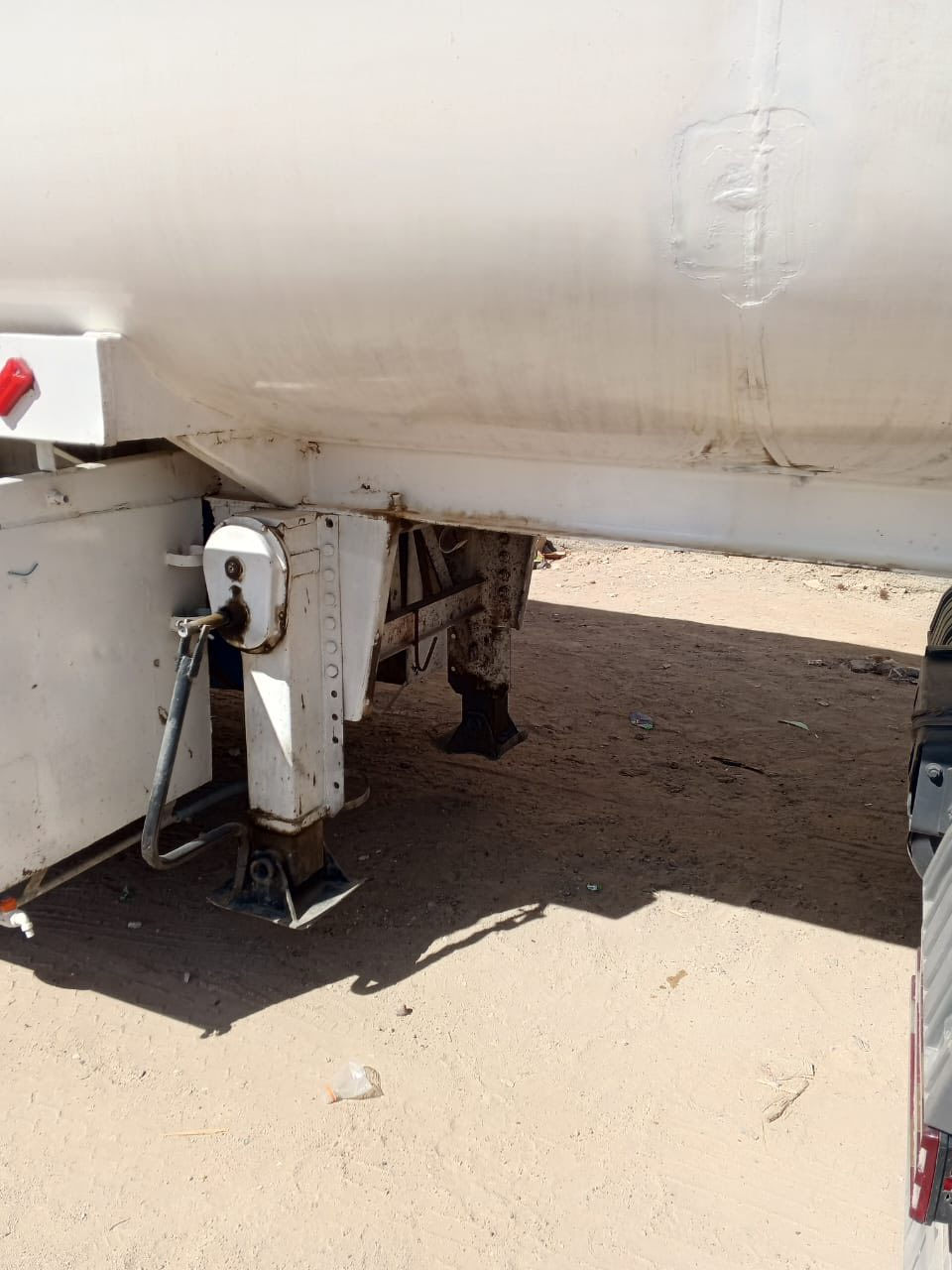 تانكي 38 الف دناكير مربع 14 جوبلس تخم تاير بيلر وكاك ابو 6 السعر 52 ورقه قفل مابي مجال 
***********
