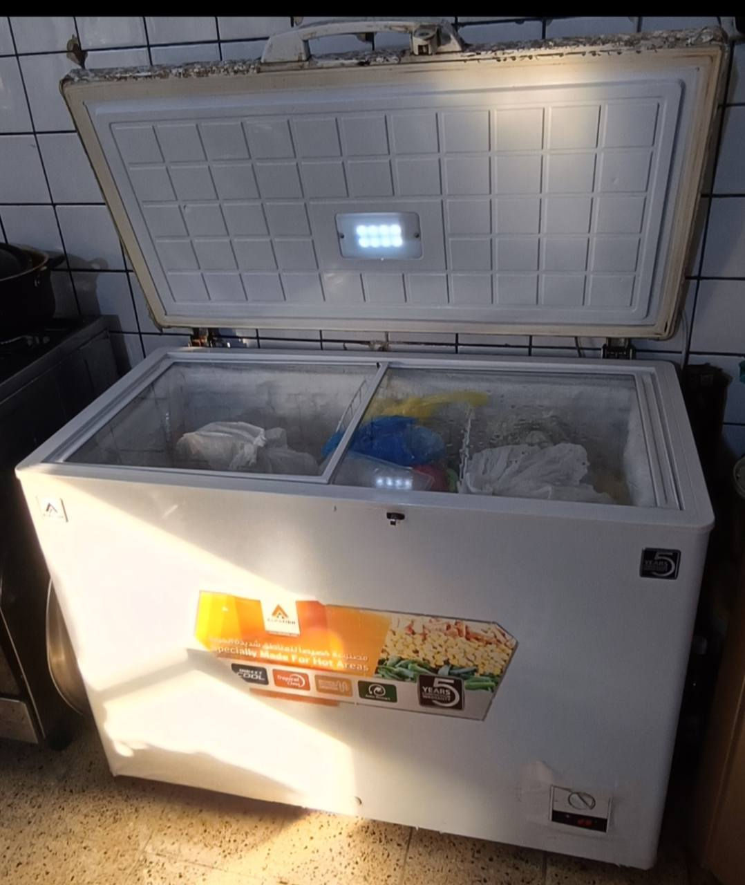 مجمده الحافظ نضيفه
بدون تصليح 
السعر 175 وبي مجال 
عنوان جميلة


**إذا كنت صاحب هذا الإعلان وتريد حذفه لأي سبب، رجاءا أرسل رسالة إلى الدعم الفني**