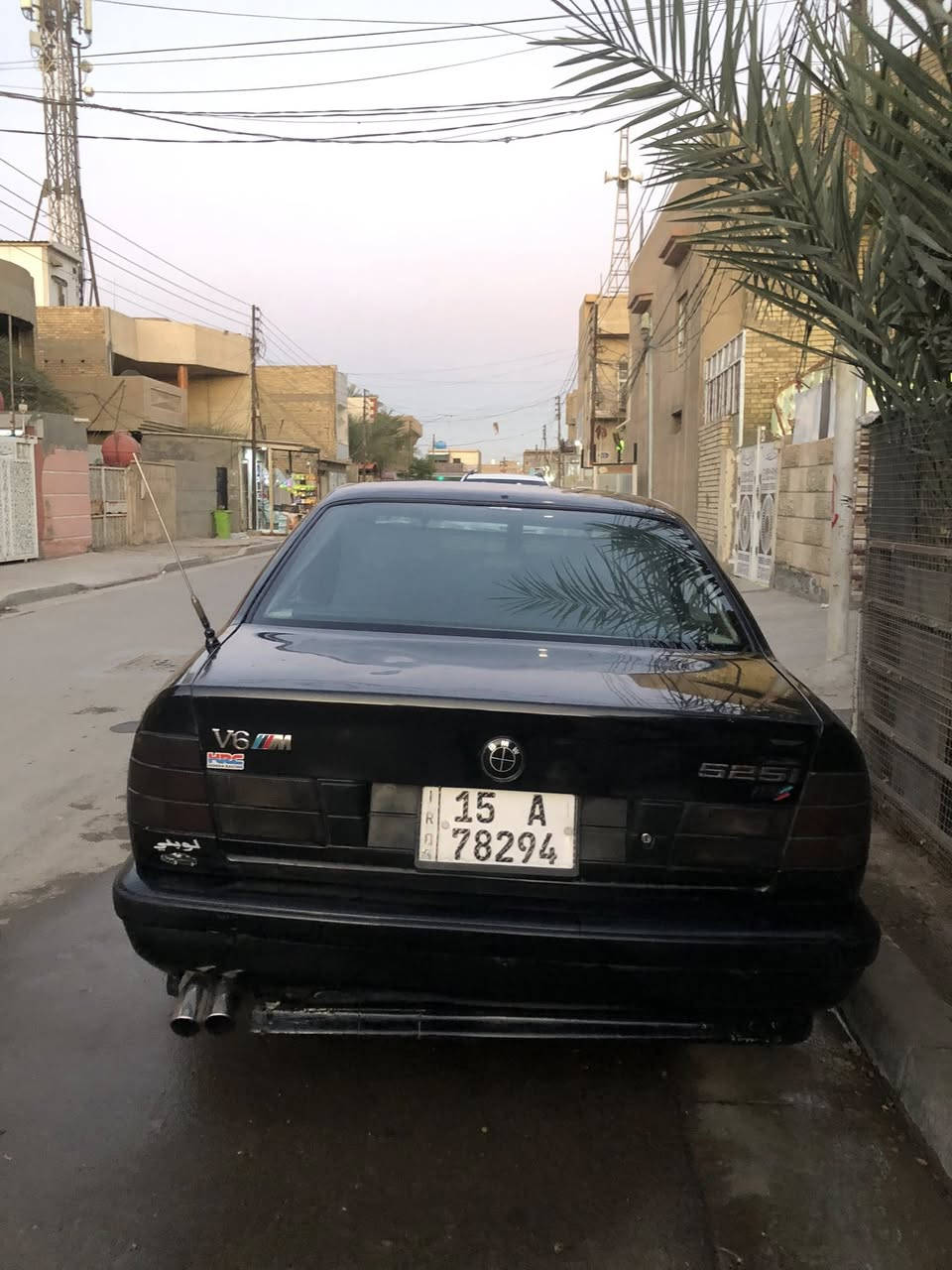 السلام عليكم بي ام دبليو 525 فانوس مسكر كير عادي موديل 1989 رقم انبار انكليزي تحويل  ثاني يوم بيه نواقص بصيطه تبريد ما يشتغل من اخذته سعر 48$ الرقم االتلفون ***********
