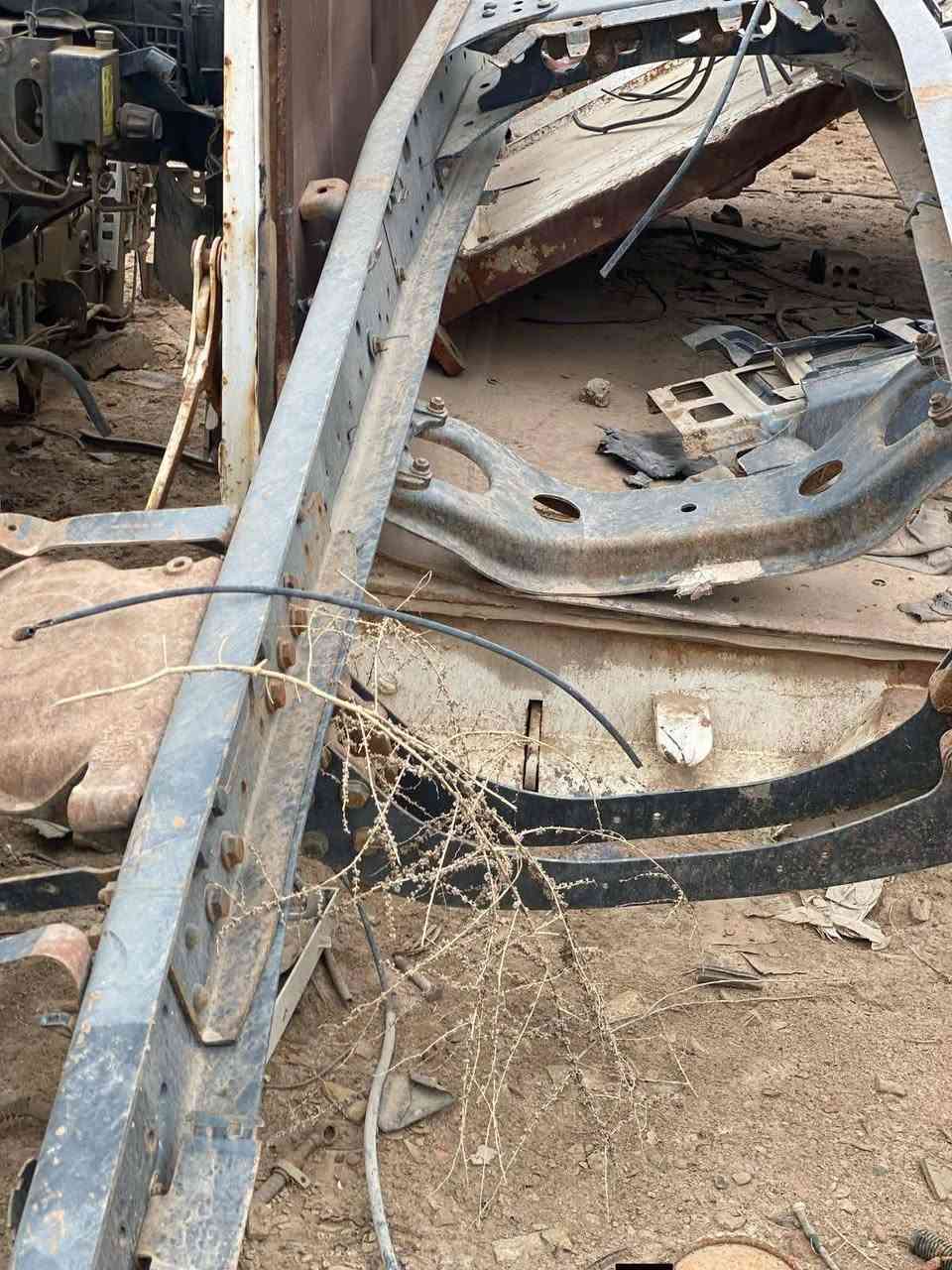 للبيع شاصي مرسيدس اكتروس موديل 2005
شاصي طويل الماني. مكفول. من كلشي. بلاد من الشركه جديد بمعنى الكلمه
بدون ارقام 
العنوان بغداد
‏‏‪‏‪***********‬‏
