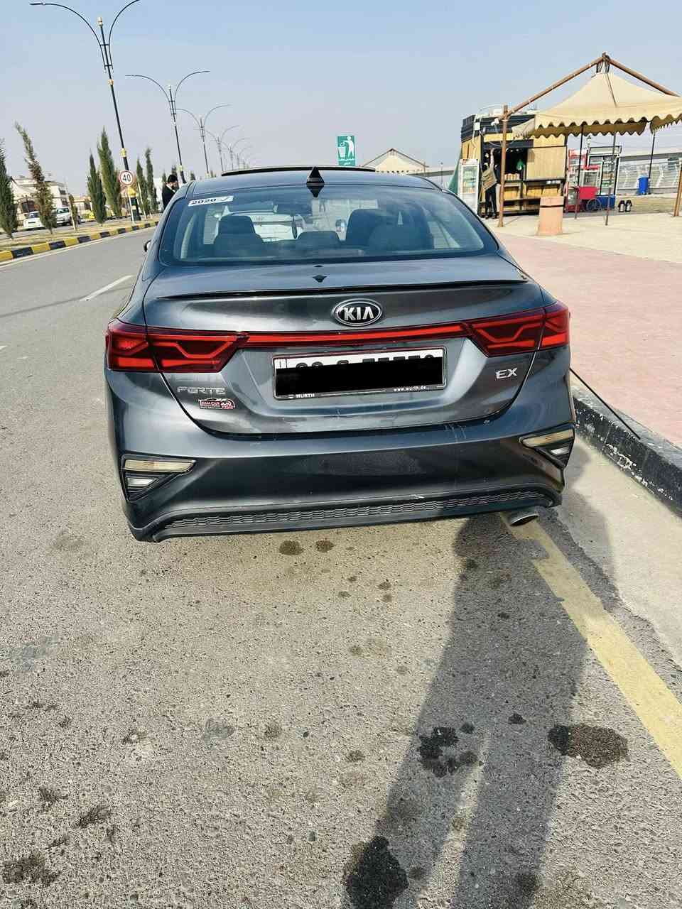 السلام عليكم 
سيارة كيا فورتي 2020 (وارد كندي) لون نفطي
سيارة فول مواصفات (عدا البصمة) 
مكينة 2.0 دوش المرغوب
ماشية 73 الف 
مواصفات السيارة
نقطة عمياء + حساسات + اشارات بالمري
شحن وايرليس 
تحديد مسار 
فتحة سقف (سلايت) 
قطعتين تبريد +تدفئة كشنات (السائق والراكب )+ تدفئة ستيرن 
نظام مانع انزلاق 
تحكمات ستيرن +شاشة كبيرة + كامرة خلفية 
ثلاث انظمة قيادة 
 كابون بانزين
حادث السيارة خلفي امبين بل سونار ويا الصور 
السيارة رقم اربيل الدولي الجديد
السعر 145 ورقة وبيها مجال بسيط 
رقم الموبايل : ***********
