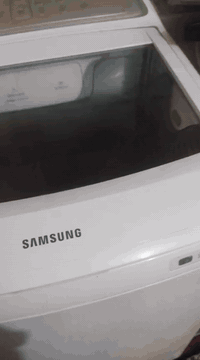 السلام عليكم مكلف بالنشر
غساله نوعيه سامسونك حجم 15 كيلو 
فول اوتوماتيك نضافه مثل مموضح بالصوره 
 العنوان حي الشهداء يم ابو النسور 
سعر 250 وبيه مجال
 هاتف***********
