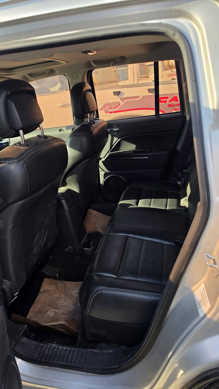 بسم الله ما شاء الله 
متوفر الان لدى شركة الجيسي 

#jeep #جيب_شيروكي

مديل ٢٠١٢
مازوت 
عداد ٢٠٠الف 

دير الزور حي الطحطوح شارع القسم الشرقي جانب كازيا الصفا 
للتواصل والاستفسار 
+9630934231048 ماهر الجيسي


**إذا كنت صاحب هذا الإعلان وتريد حذفه لأي سبب، رجاءا أرسل رسالة إلى الدعم الفني**