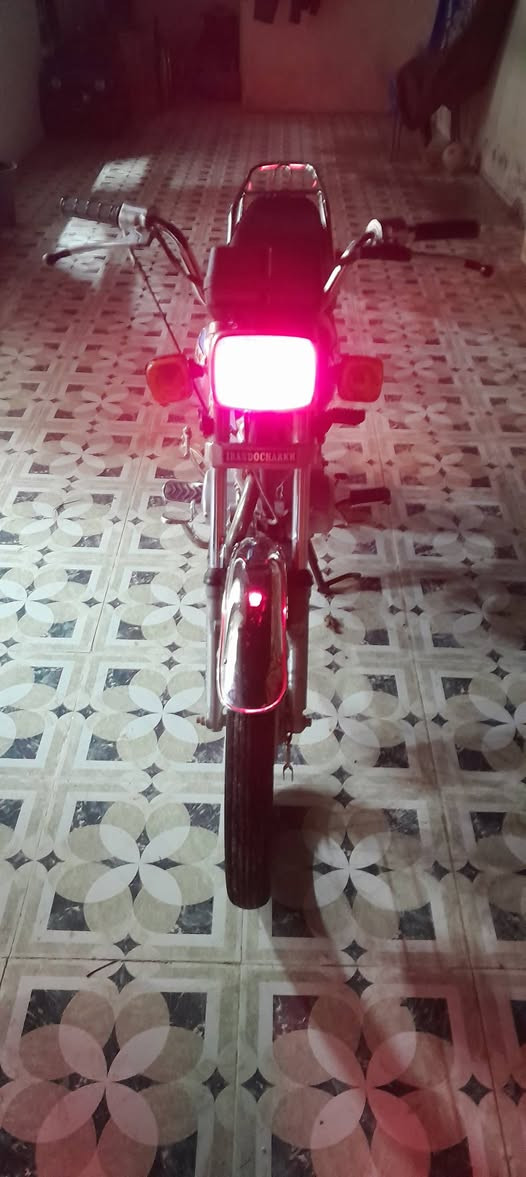 سلام عليكم
ارشه للبيع دراجه حلوه مقدم كله جديد اصلي اشاير بك لايت هم جديد تانكي جديد الدراجه مال واحد جناي مديل 2016اوراق بسمي من الوكيل مداور ثاني يوم السعر 500 وبيهه مجال شراي اتصل وبخدمتك مارجعك مكاني نجف شارع المطار للإستفسار الاتصال ***********
