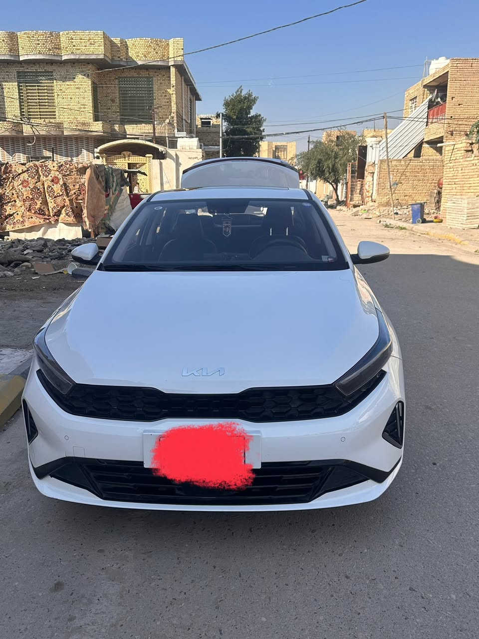 كي 3 موديل 24 رقم اربيل 
مكان السياره العماره 
السعر ب138 قفل 
السياره بيه طخه خفيفه جدا 
موضح بالصور 
***********
